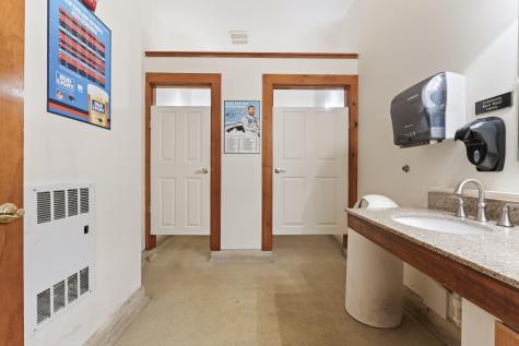 52 Post Road Wells ME 04090