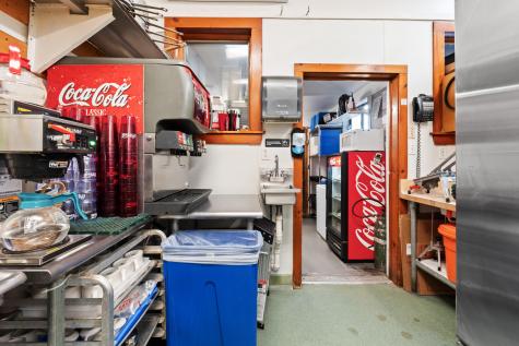 52 Post Road Wells ME 04090