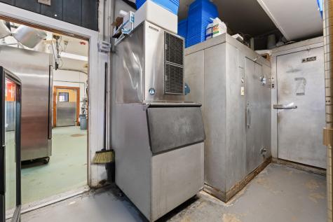 52 Post Road Wells ME 04090