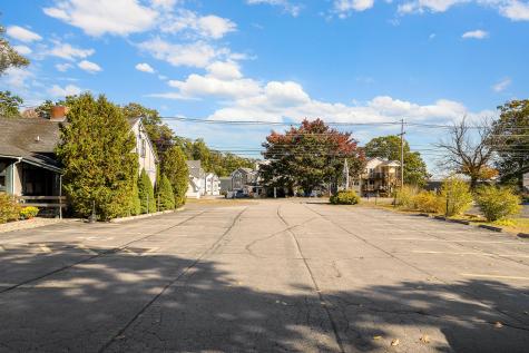 52 Post Road Wells ME 04090