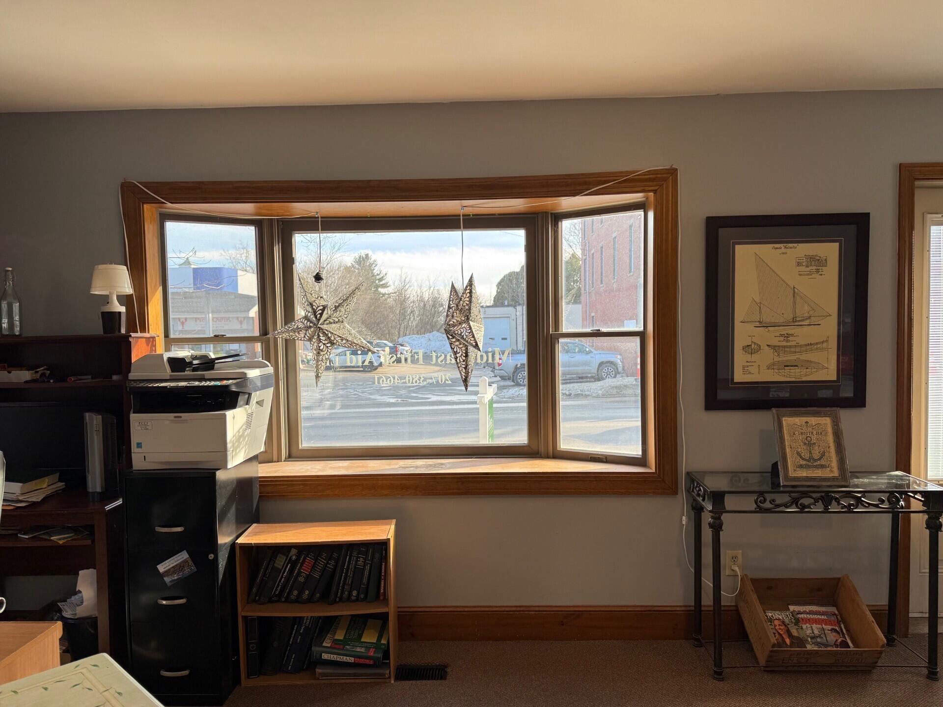 145 Main Street Thomaston ME 04861