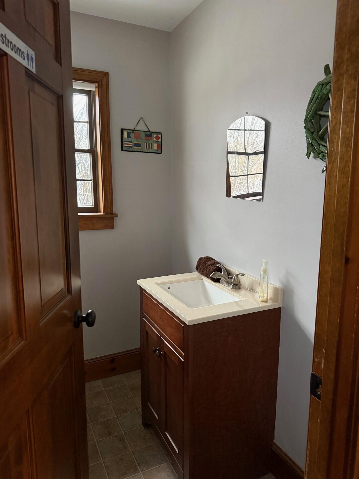 145 Main Street Thomaston ME 04861