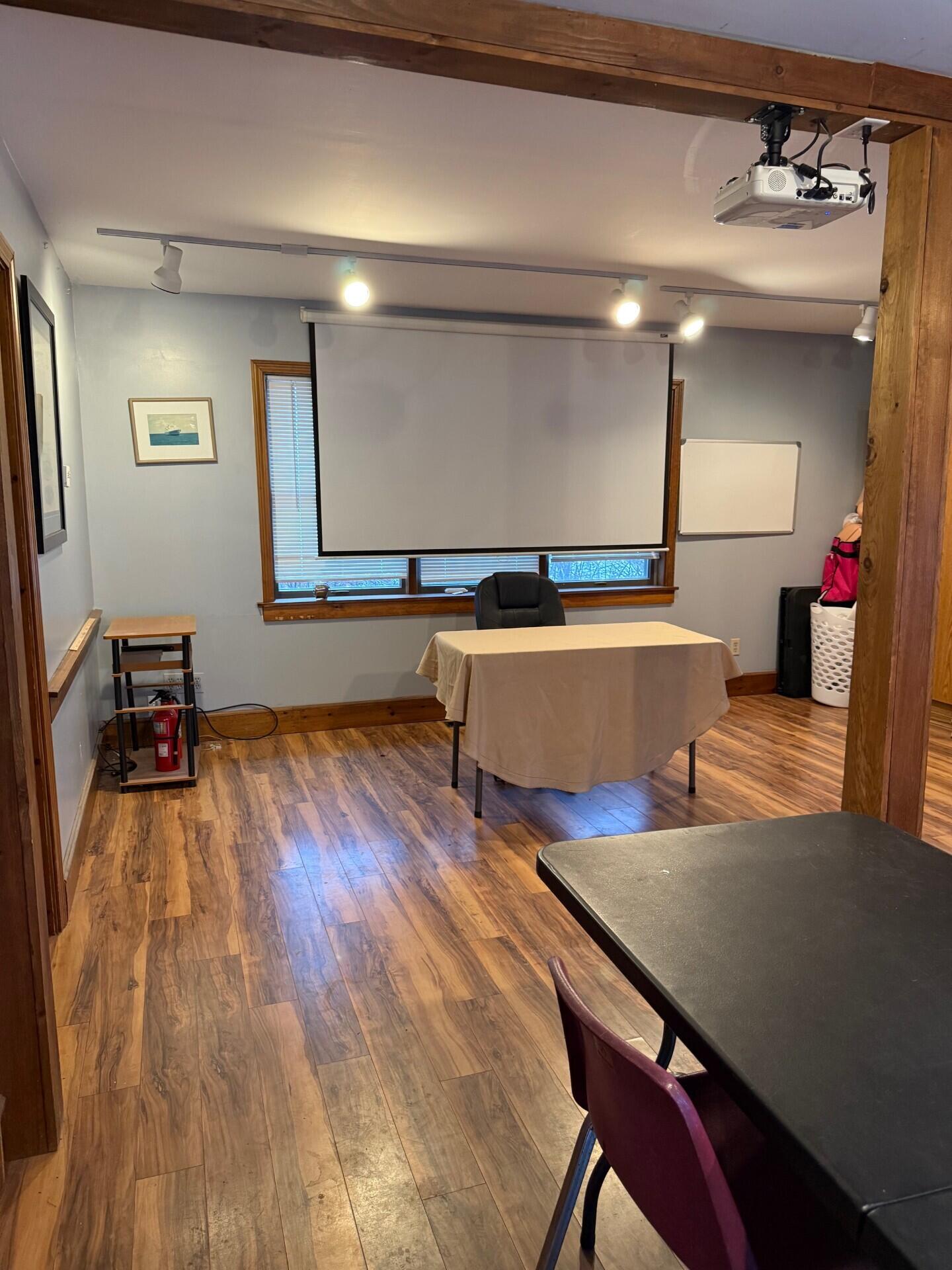 145 Main Street Thomaston ME 04861