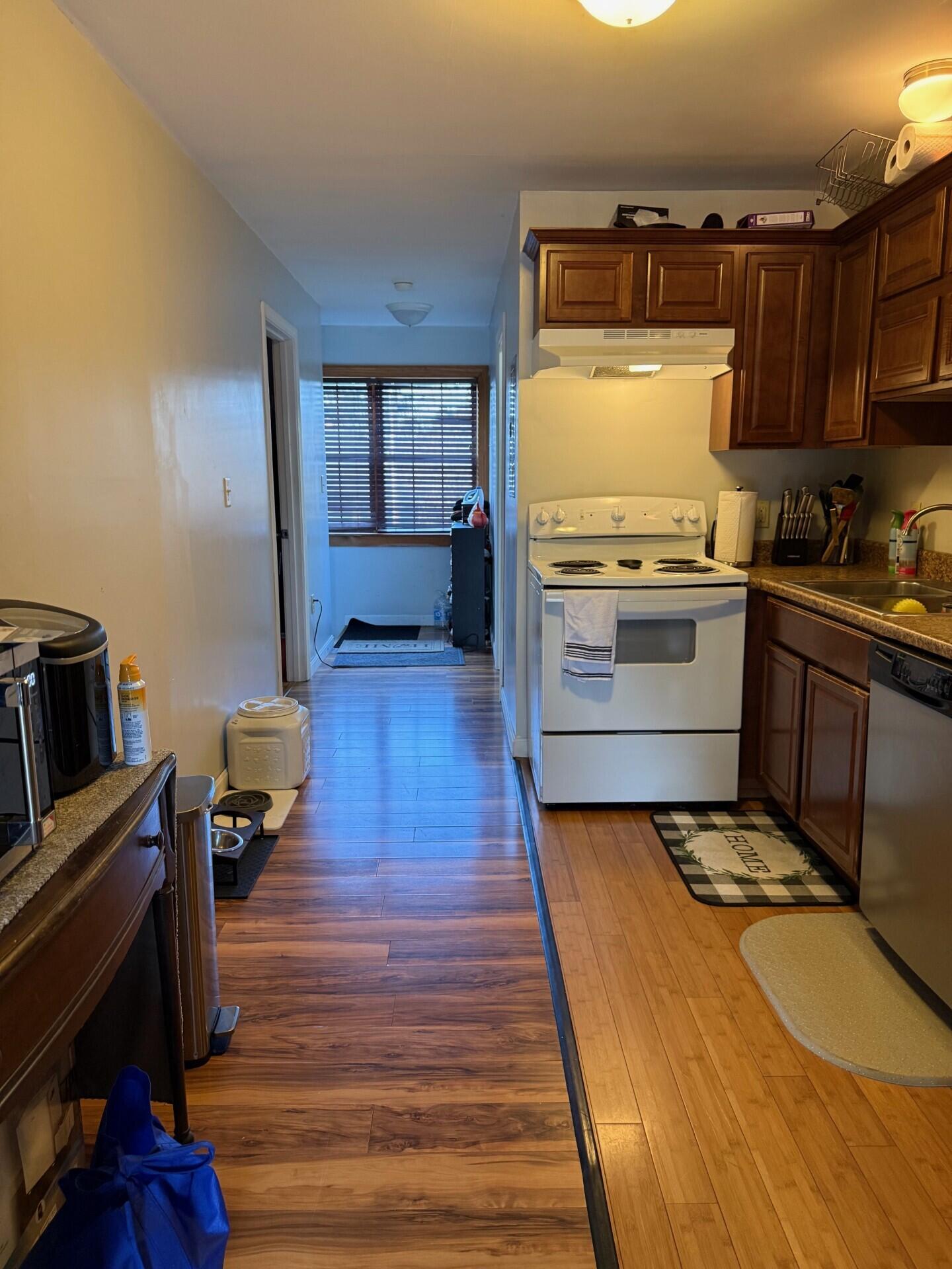 145 Main Street Thomaston ME 04861