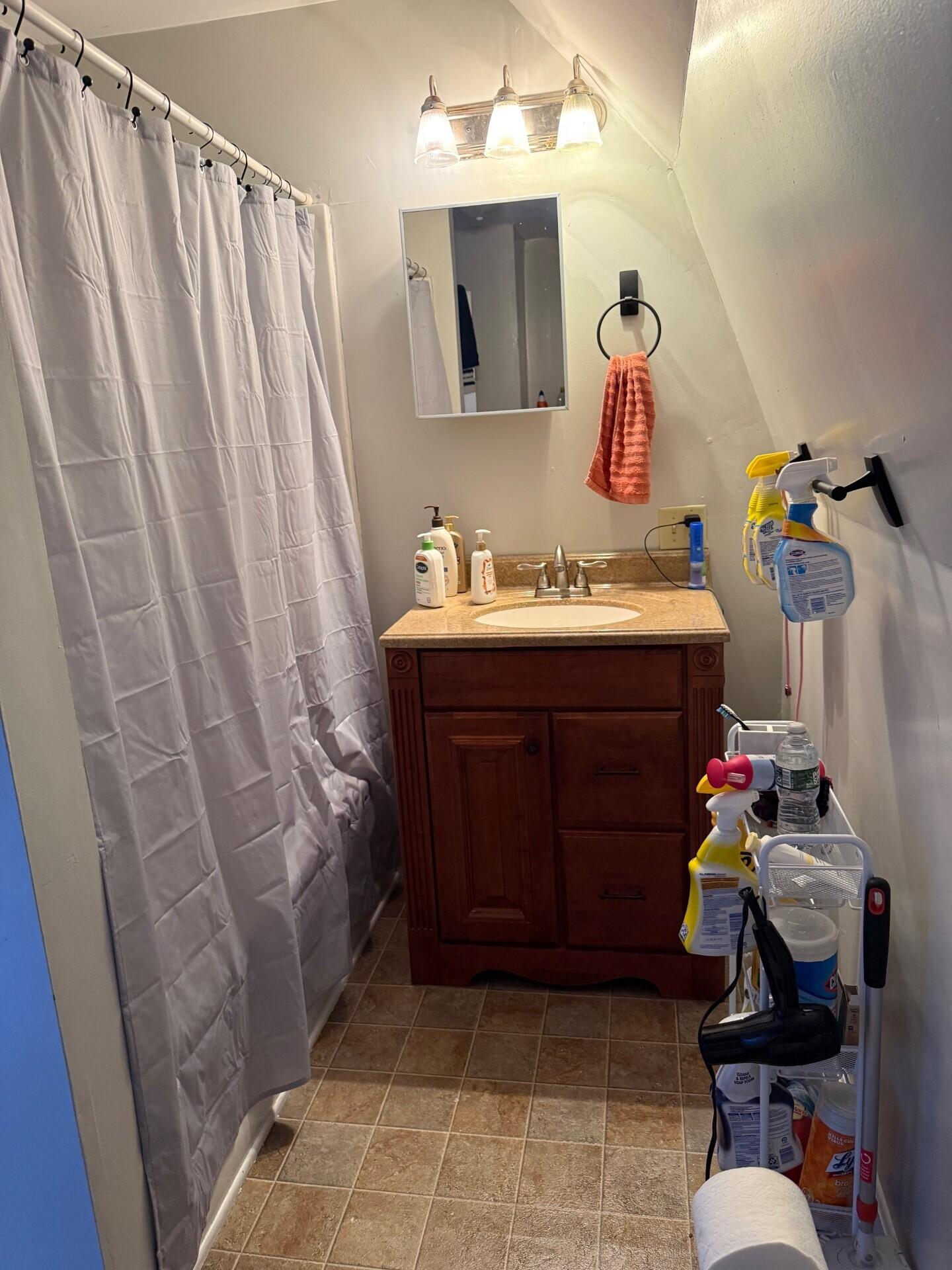 145 Main Street Thomaston ME 04861