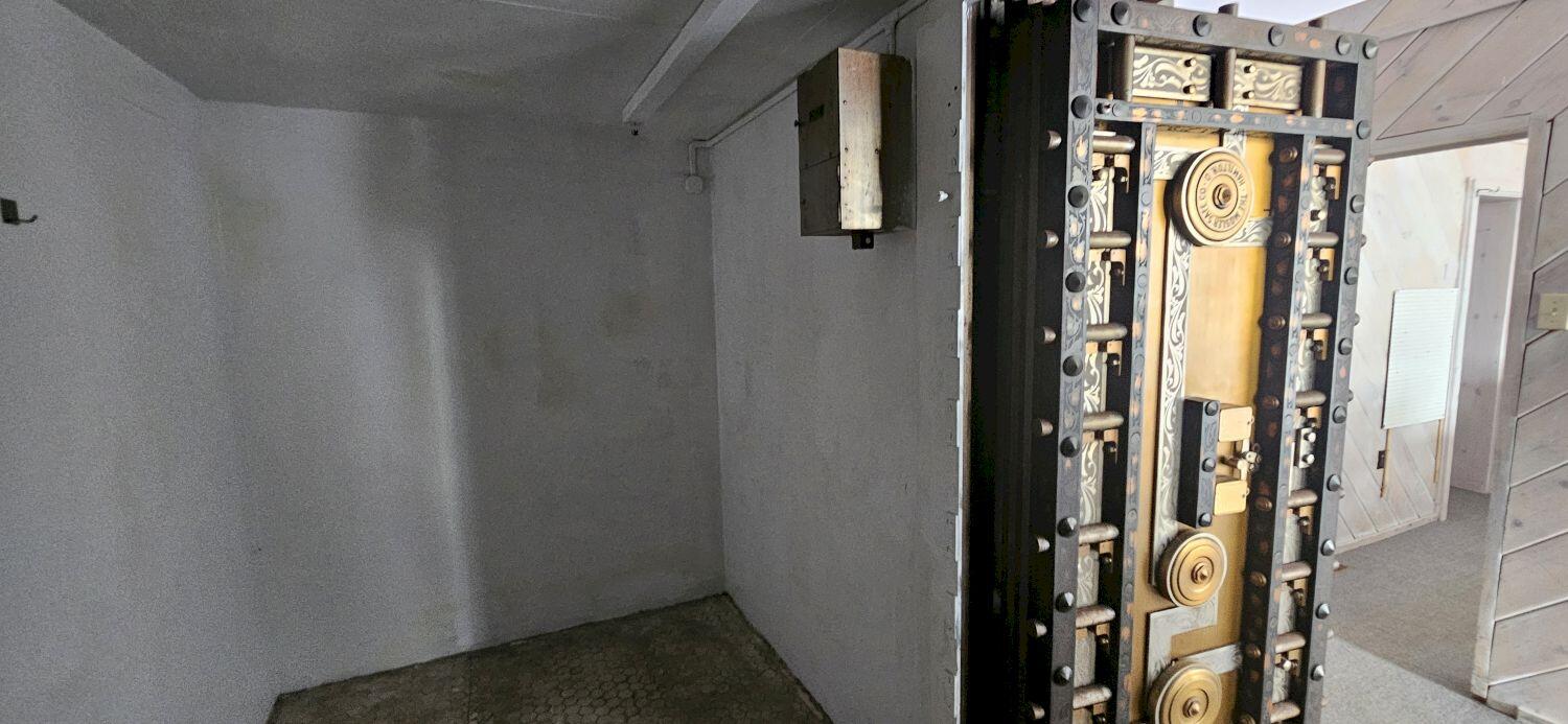 15 Main Street Dexter ME 04930