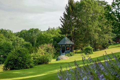 63 High Street Camden ME 04843