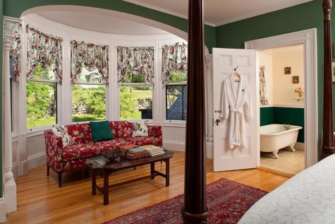 63 High Street Camden ME 04843