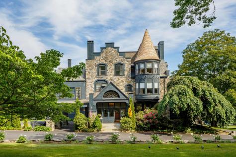 63 High Street Camden ME 04843