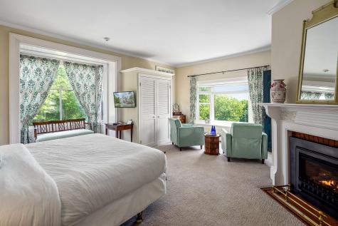 63 High Street Camden ME 04843