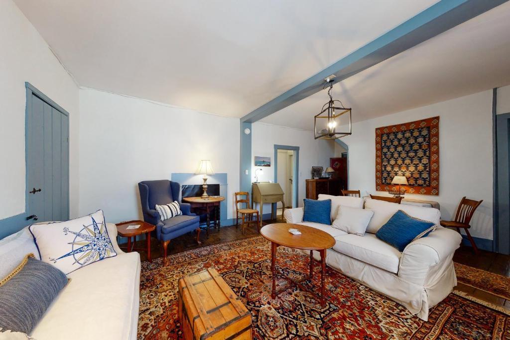 49 Water Street Wiscasset ME 04578
