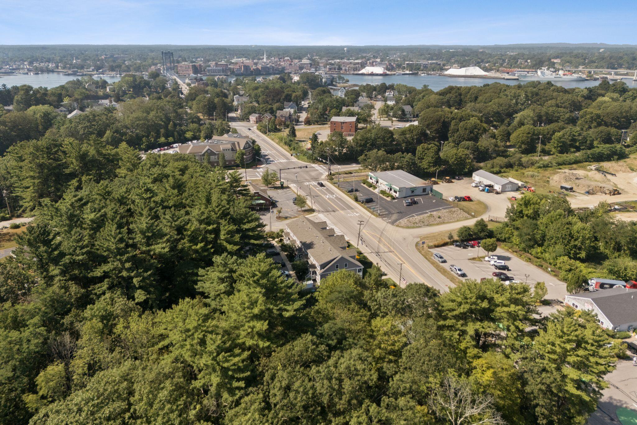42 State Road Kittery ME 03904