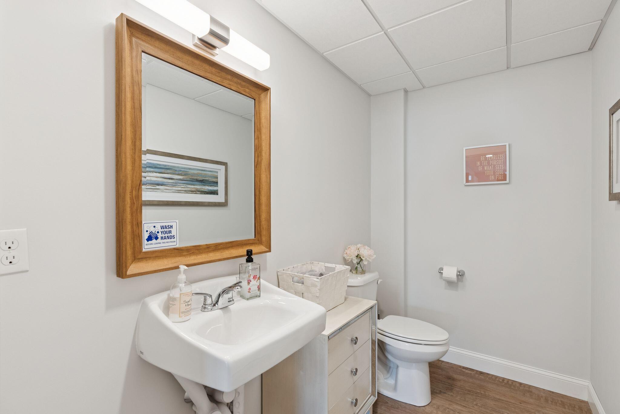 42 State Road Kittery ME 03904