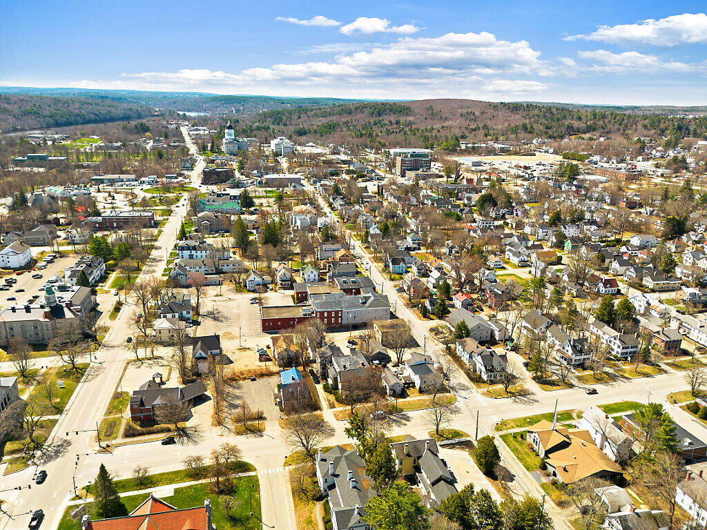 56 Winthrop Street Augusta ME 04330