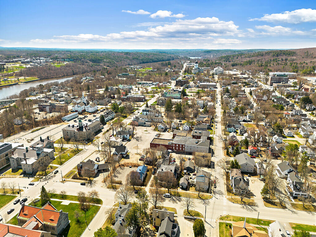 56 Winthrop Street Augusta ME 04330