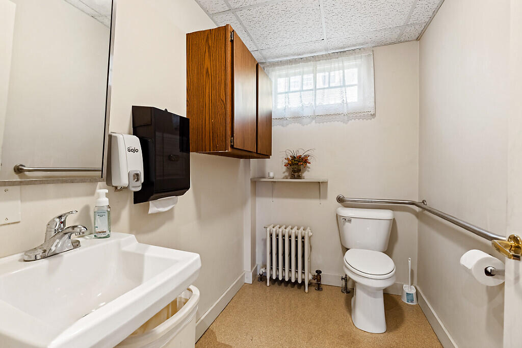 56 Winthrop Street Augusta ME 04330