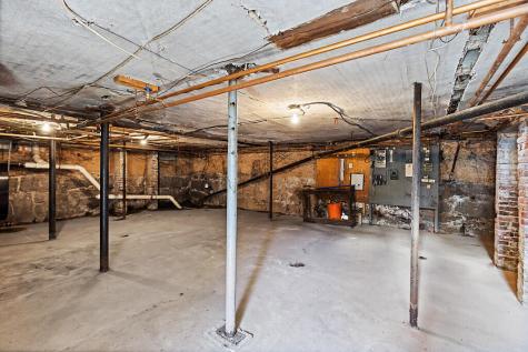 56 Winthrop Street Augusta ME 04330
