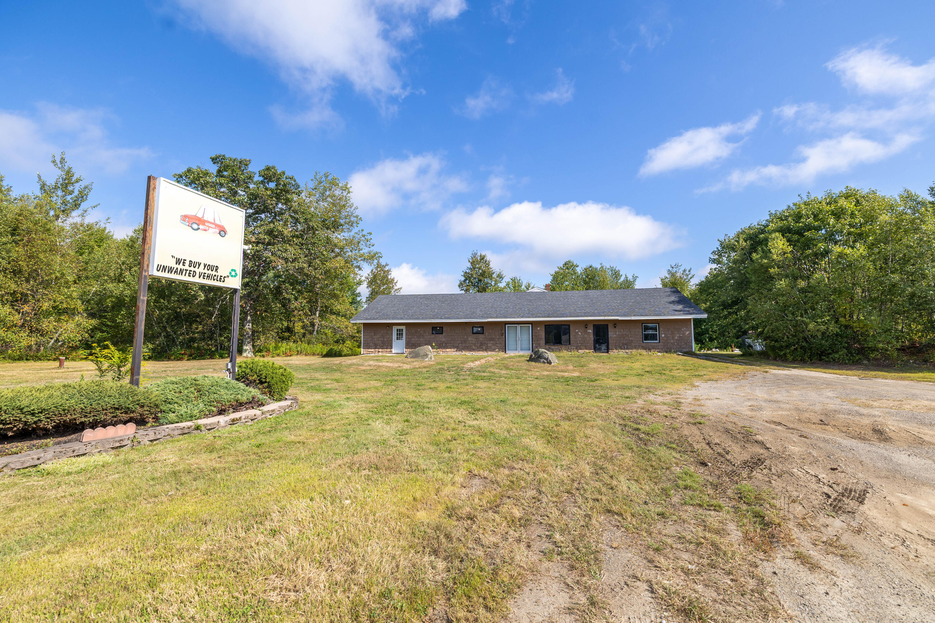 1186 Eastern Avenue Chelsea ME 04330