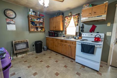 1186 Eastern Avenue Chelsea ME 04330