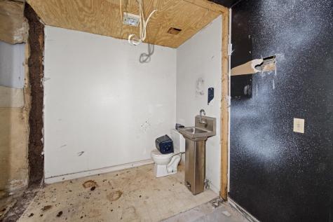 47 Bray Avenue Fairfield ME 04937