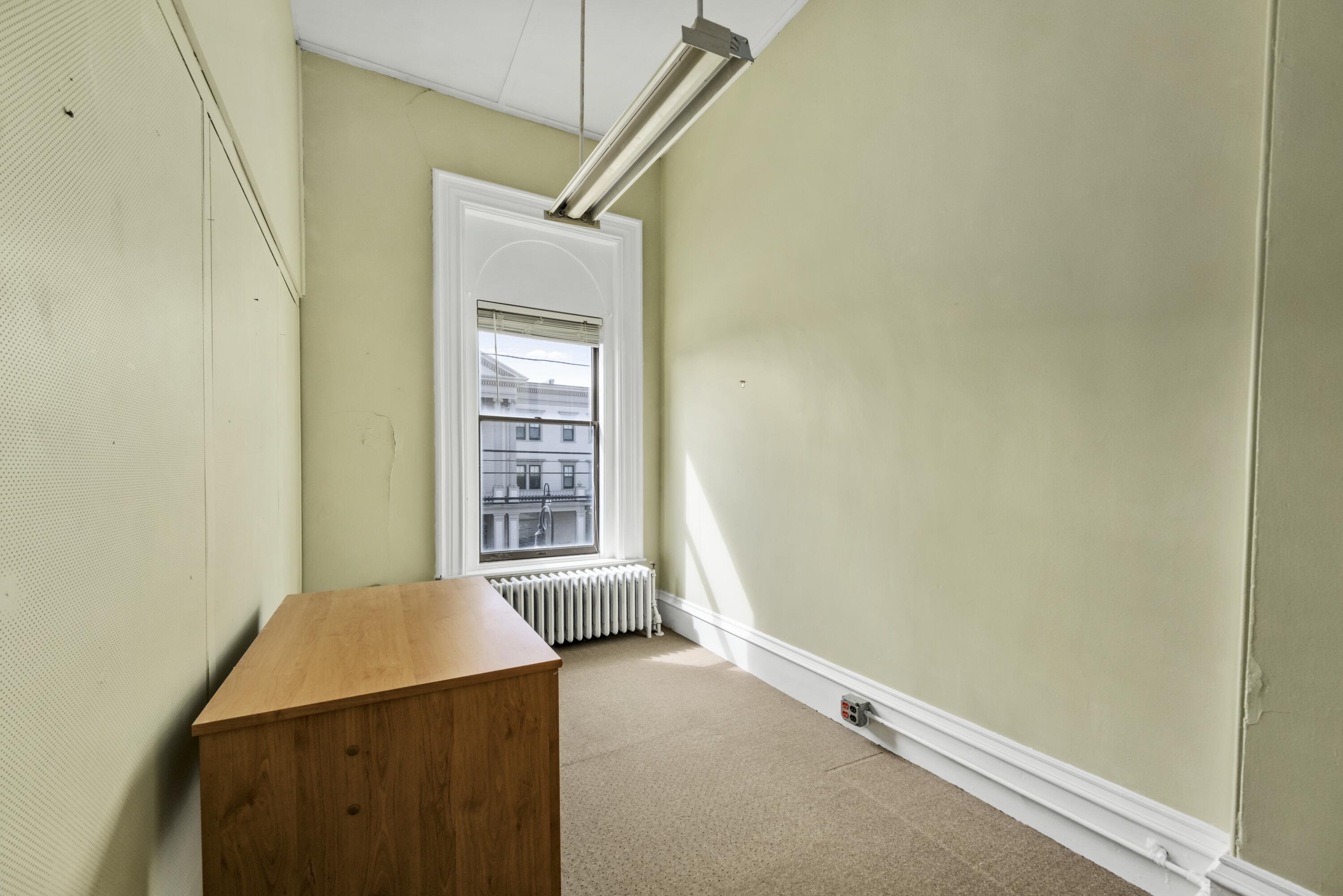 189 Main Street Thomaston ME 04861