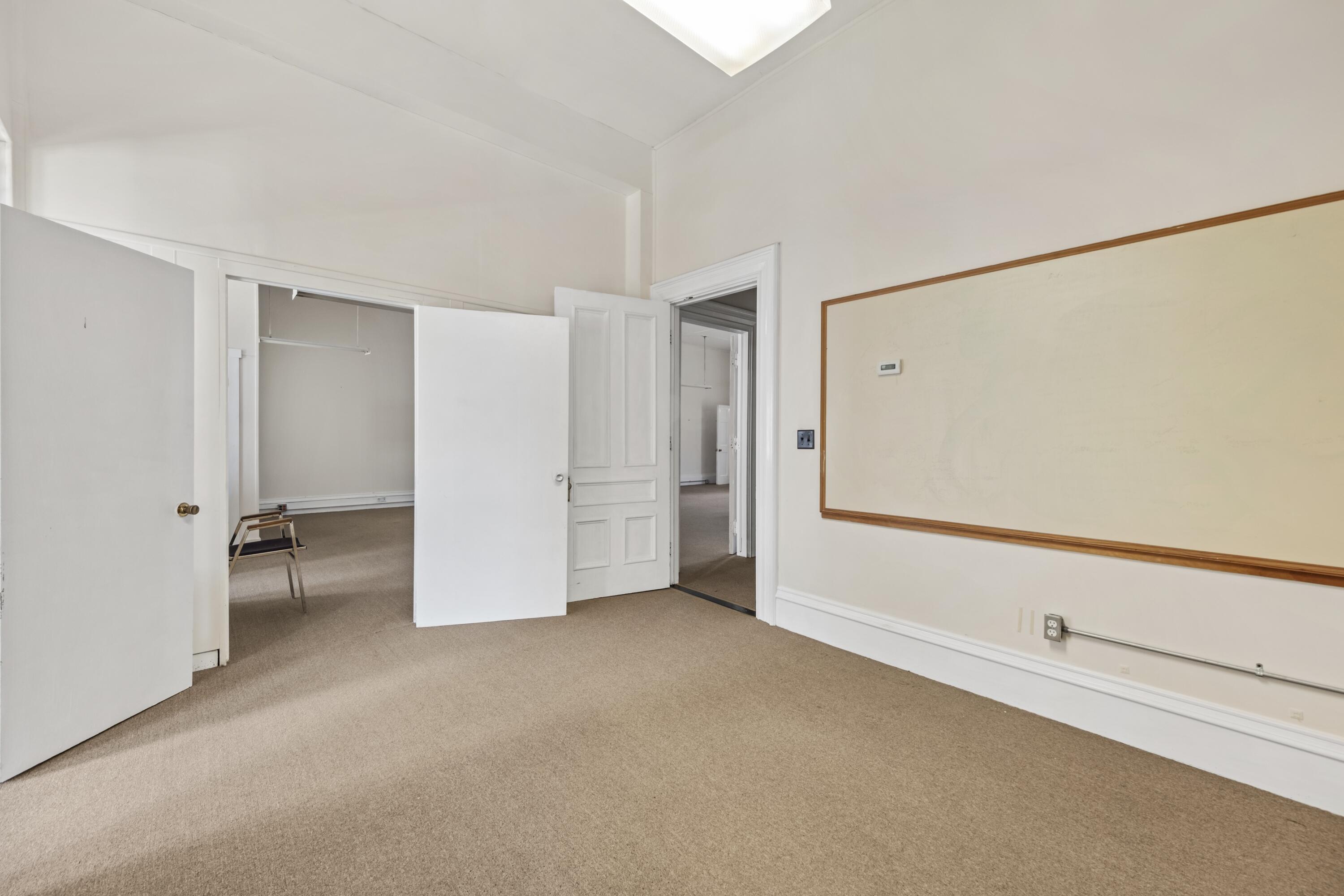 189 Main Street Thomaston ME 04861