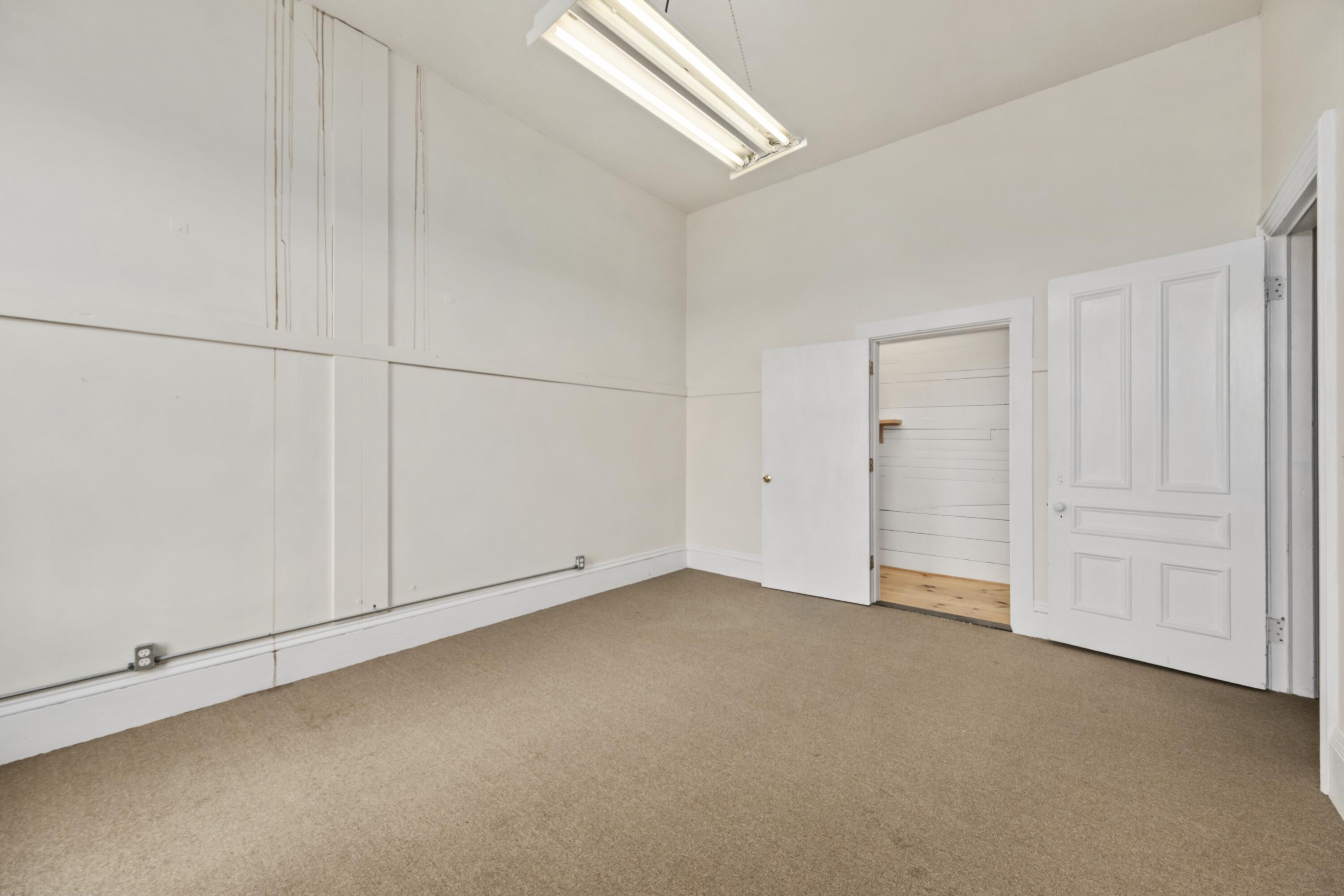 189 Main Street Thomaston ME 04861