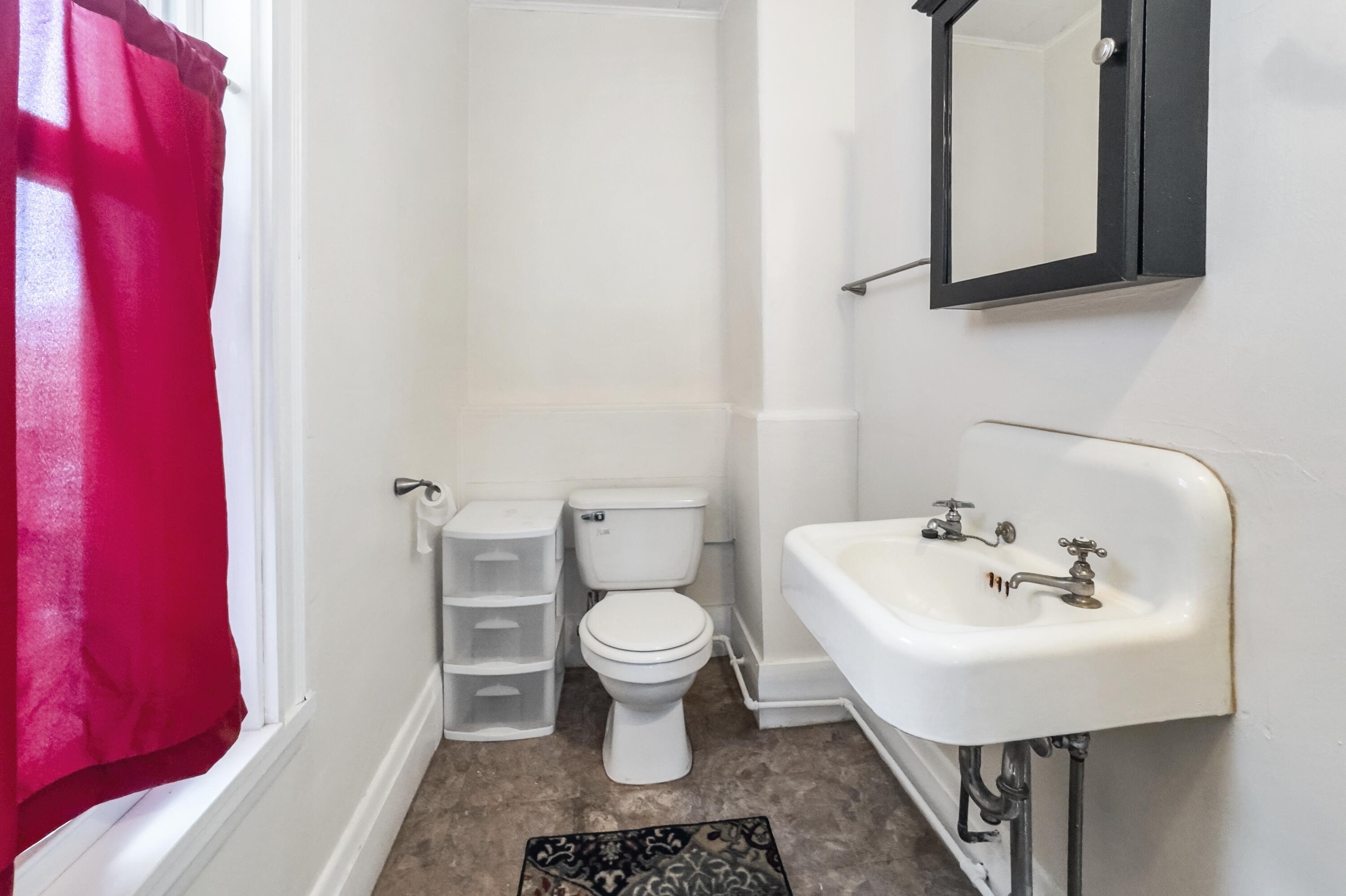 189 Main Street Thomaston ME 04861