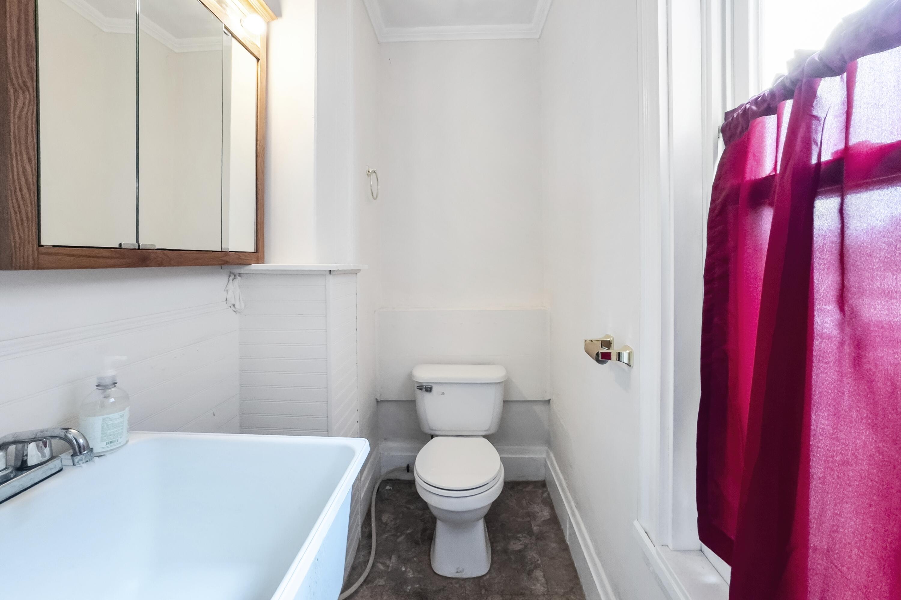 189 Main Street Thomaston ME 04861