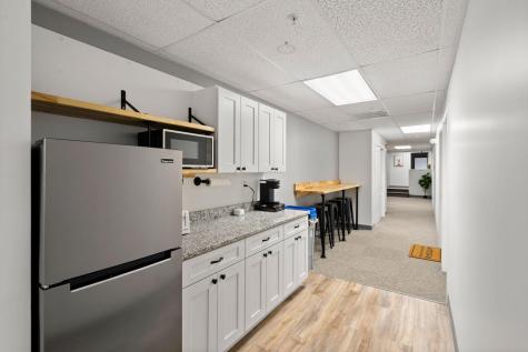 19 Bridge Street Kittery ME 03904