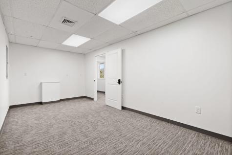 19 Bridge Street Kittery ME 03904