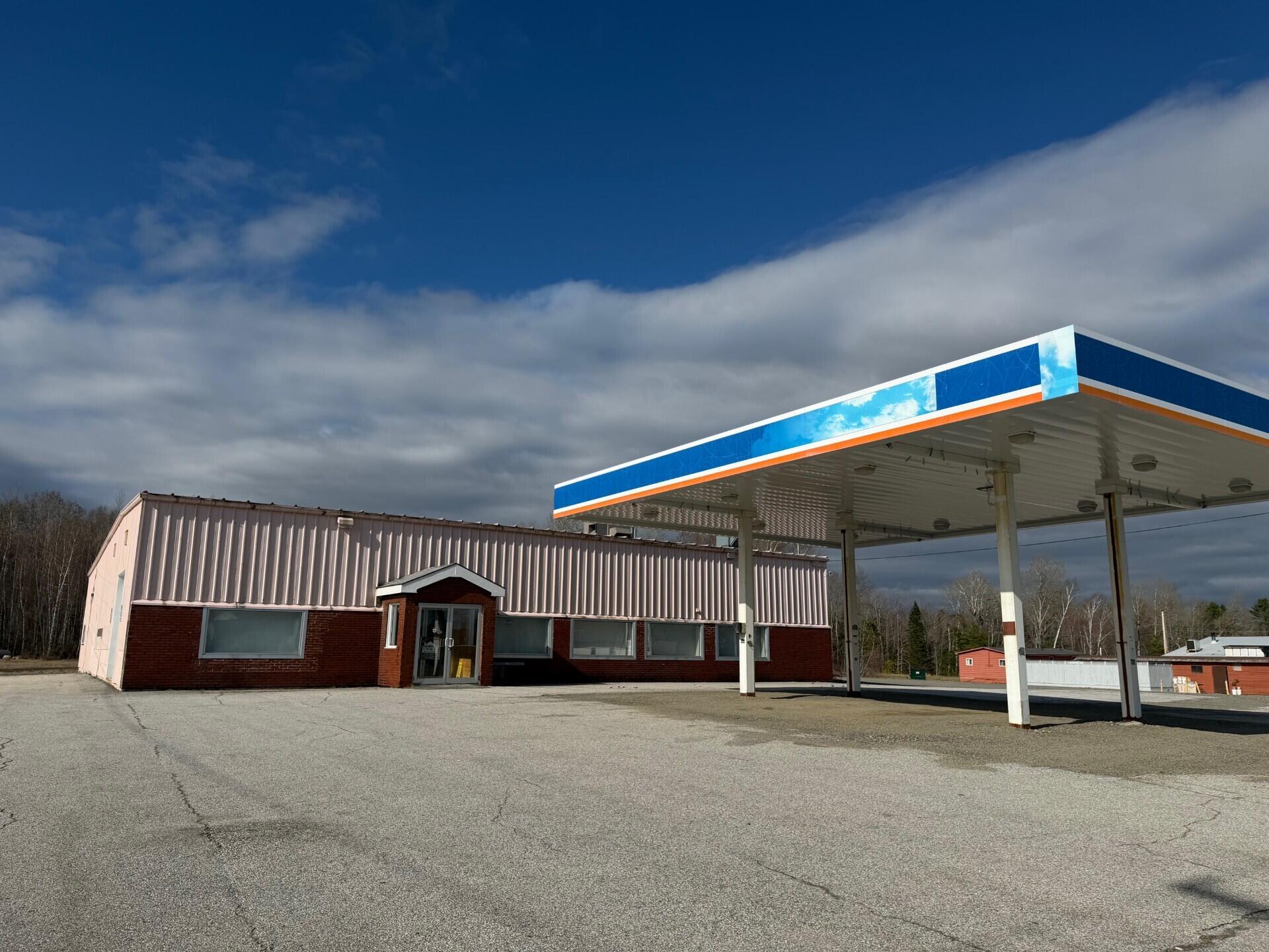 953 Central Street Millinocket ME 04462