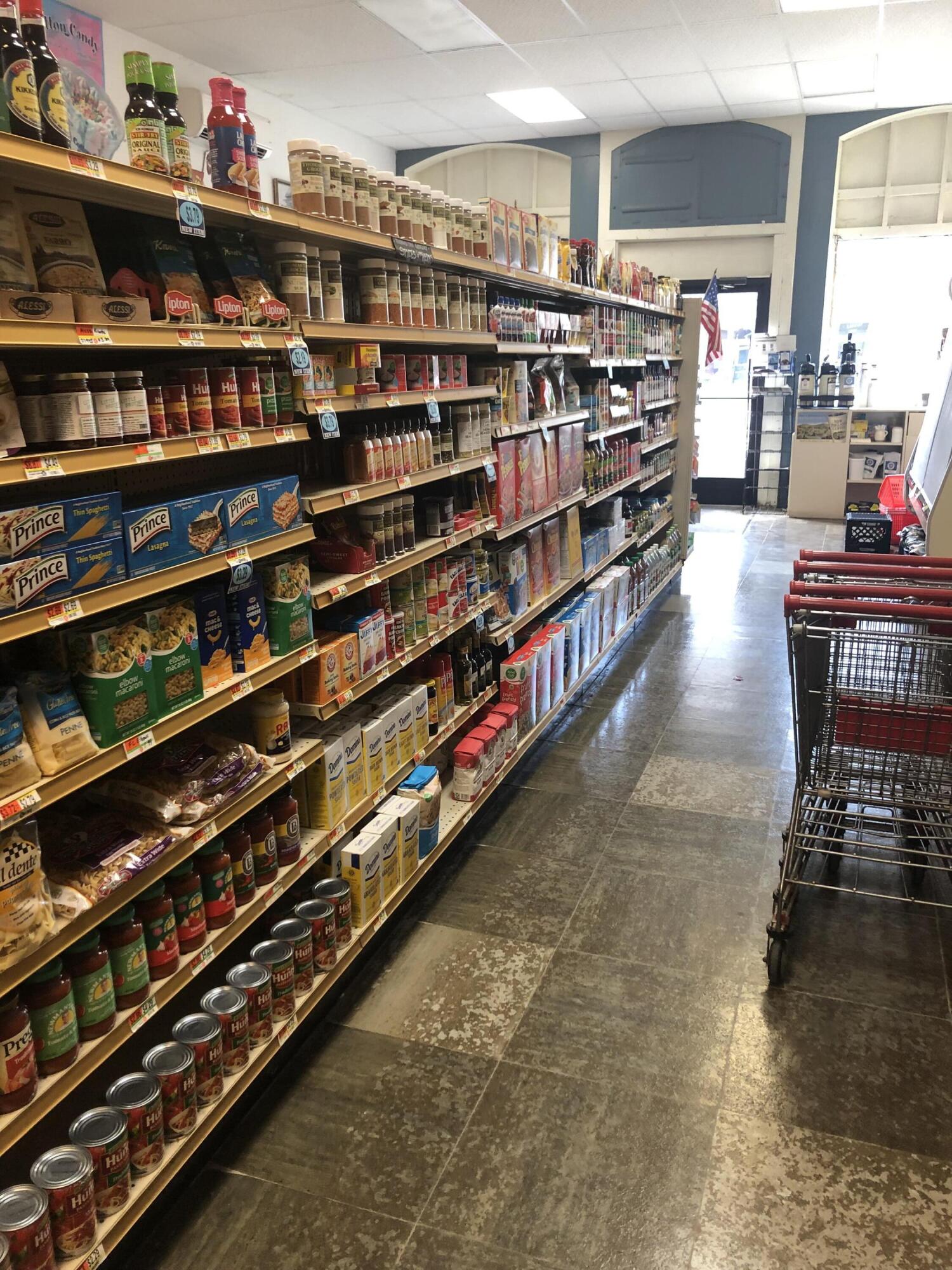 191-193 Main Street Thomaston ME 04861