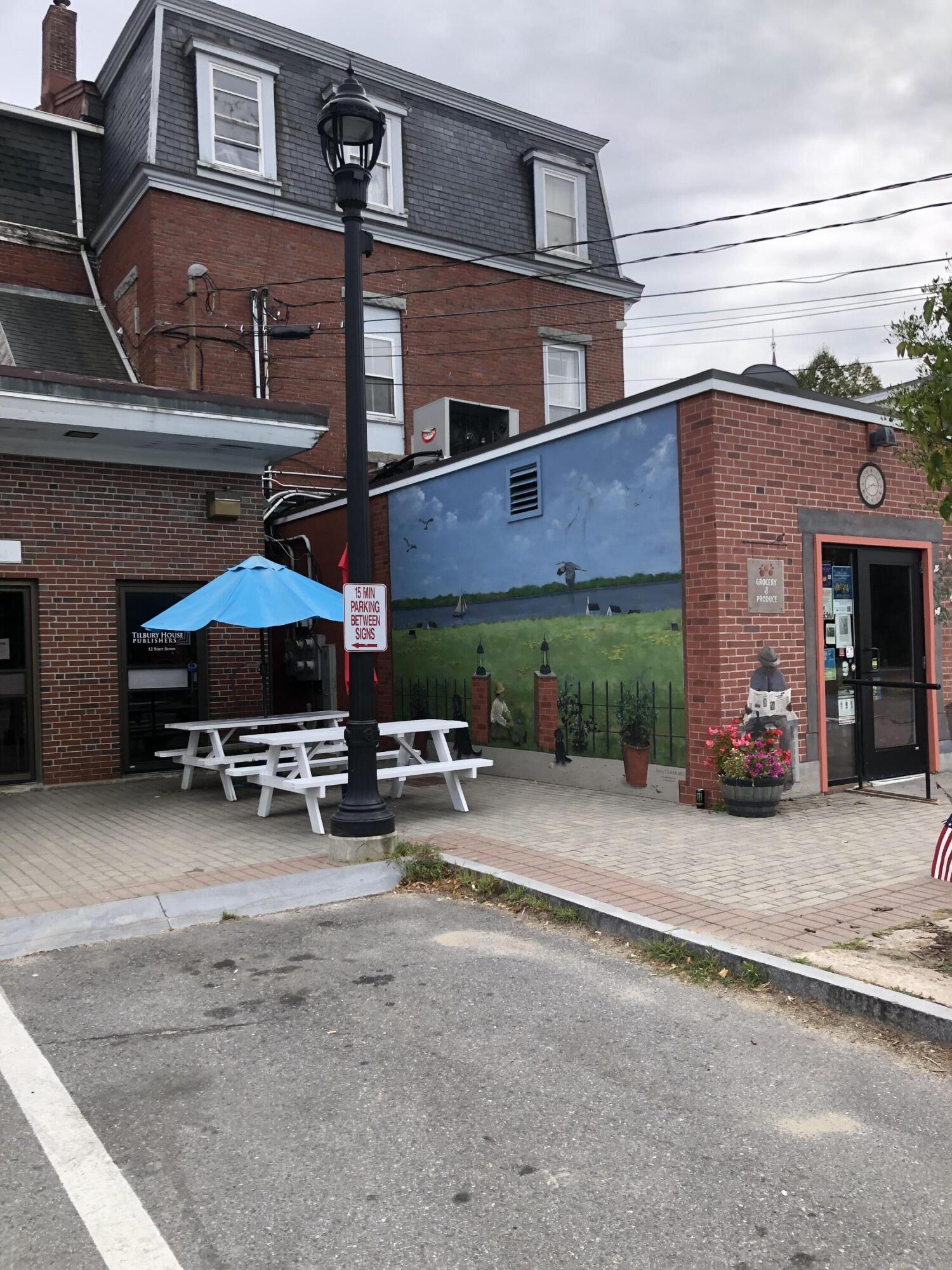 191-193 Main Street Thomaston ME 04861