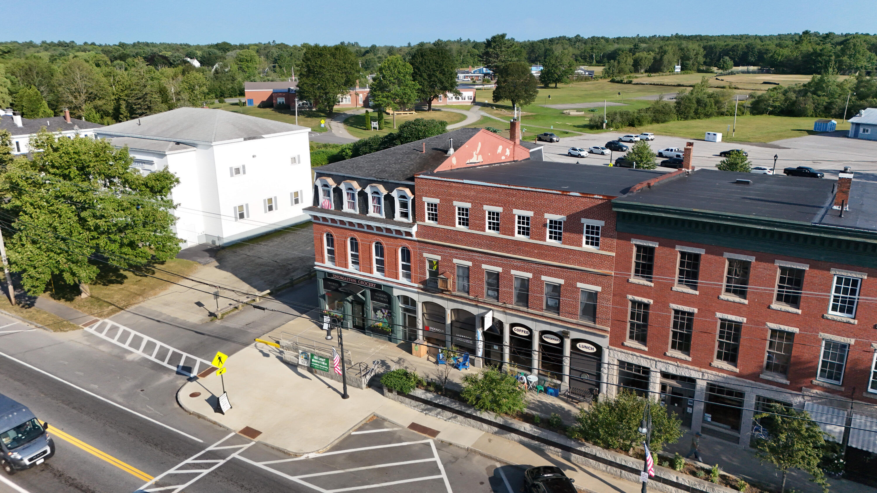 191-193 Main Street Thomaston ME 04861