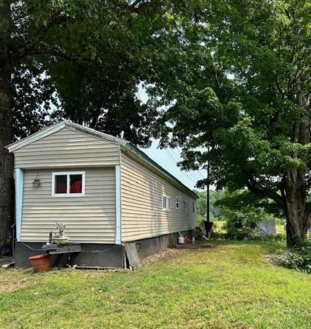 6 Stewart Drive Strong ME 04983