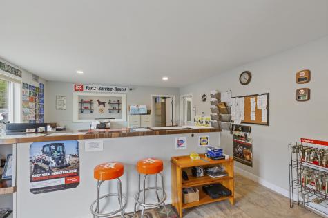 43 Augusta Road Washington ME 04574