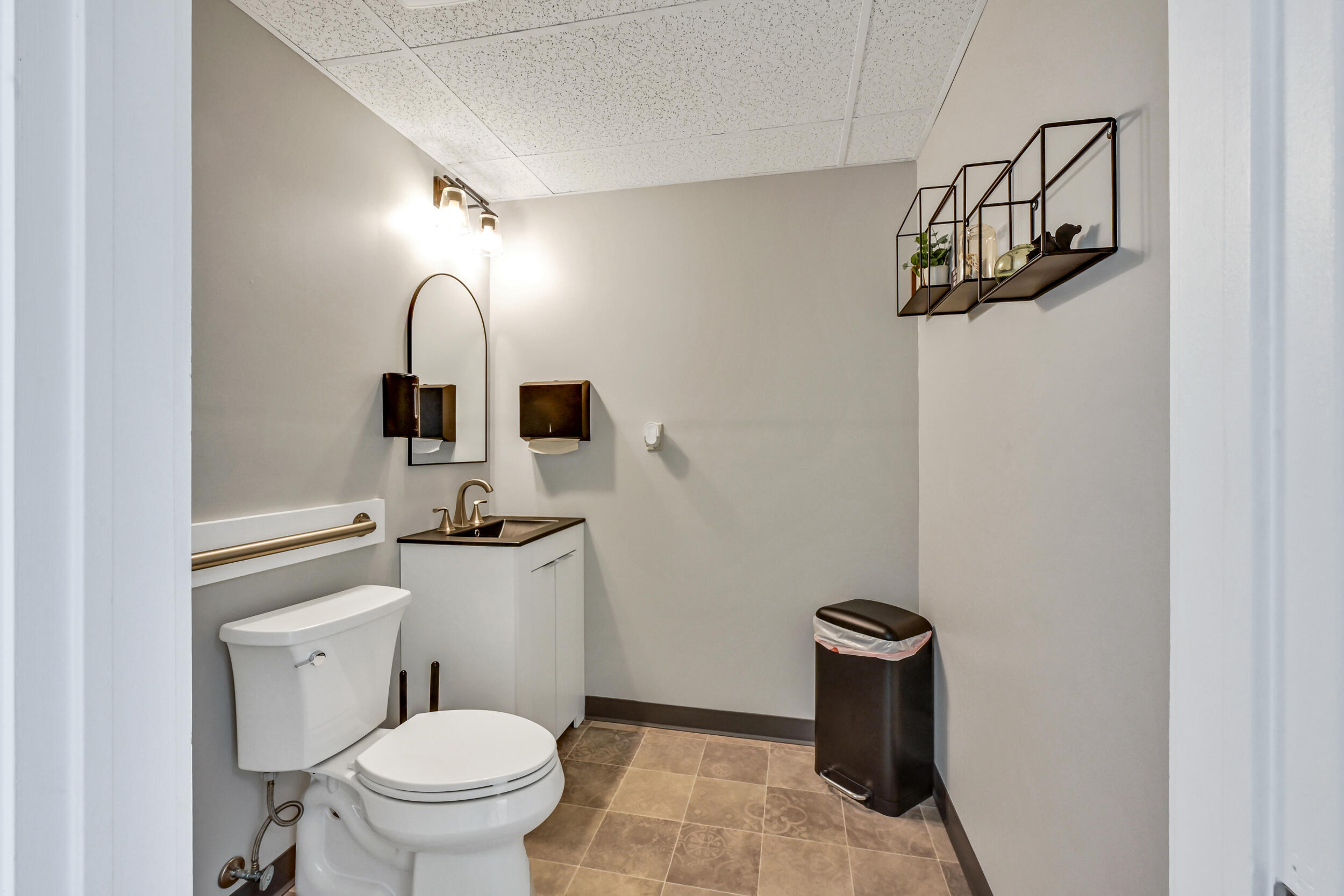 675 Western Avenue Manchester ME 04351