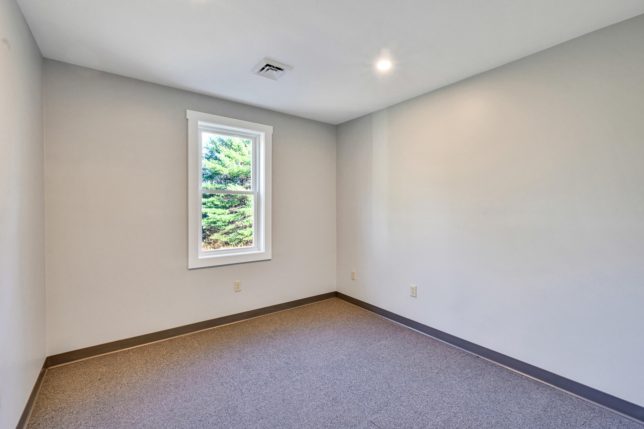 675 Western Avenue Manchester ME 04351