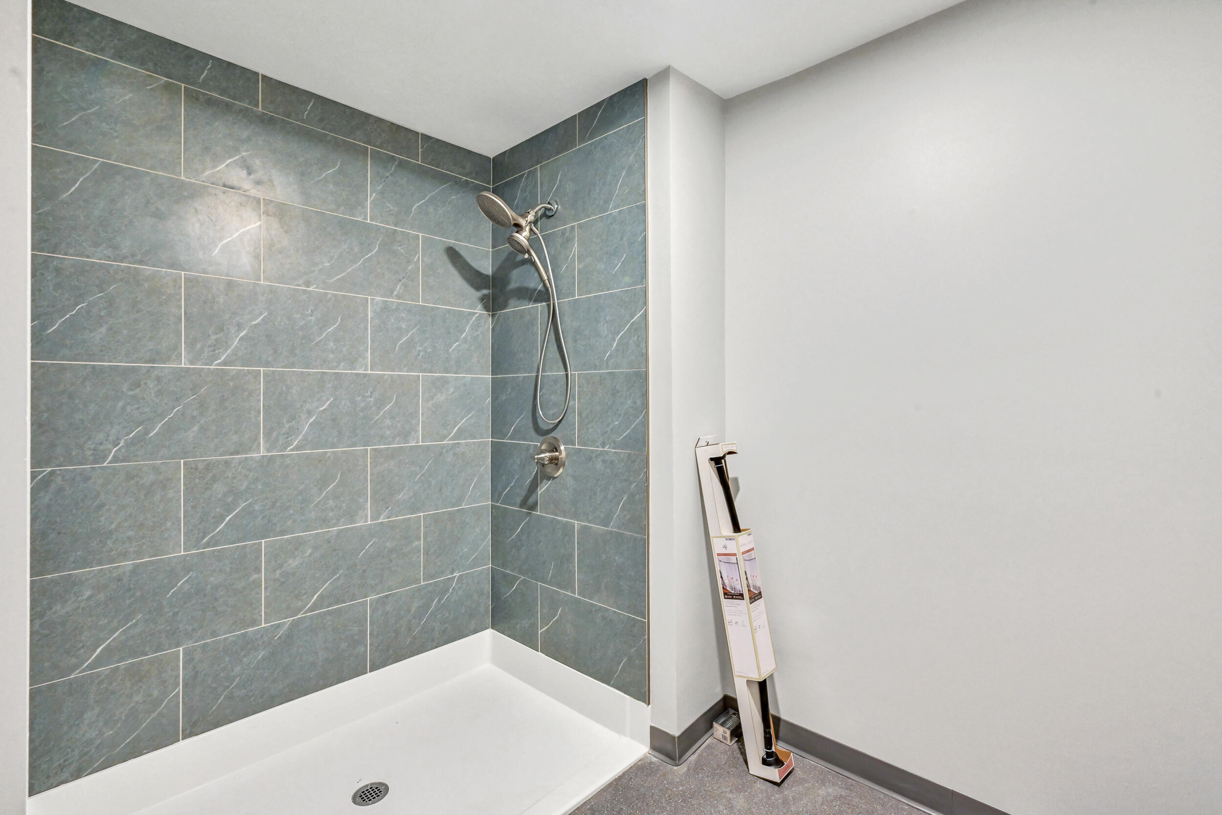 675 Western Avenue Manchester ME 04351