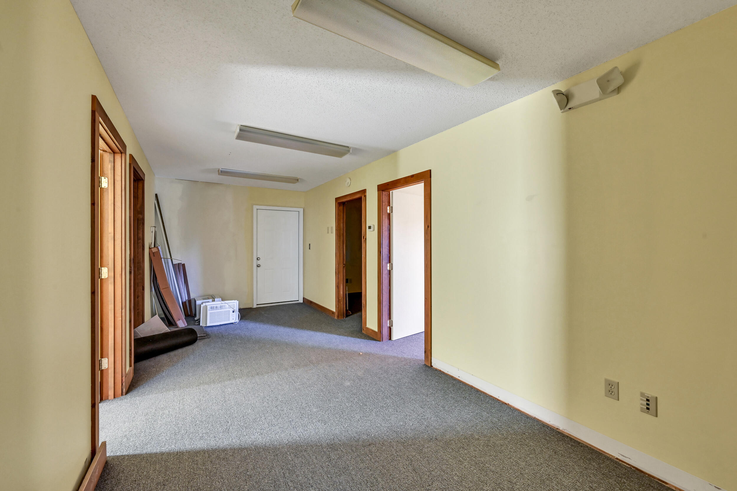 675 Western Avenue Manchester ME 04351