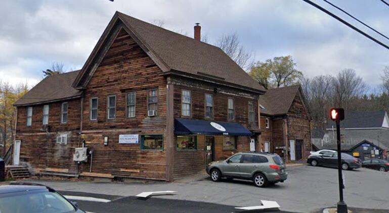 2 Chadbourne Road Standish ME 04084