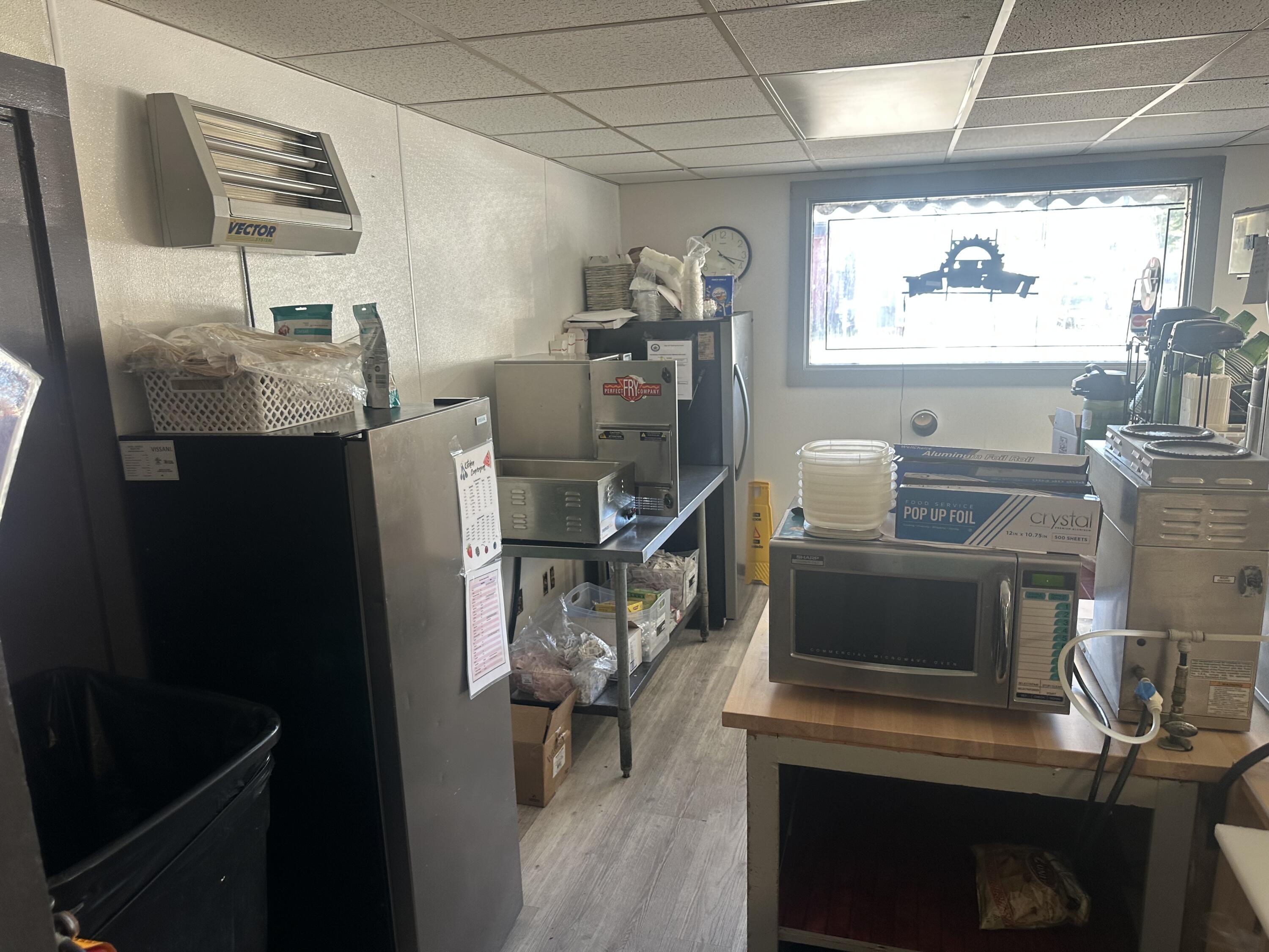 2 Chadbourne Road Standish ME 04084