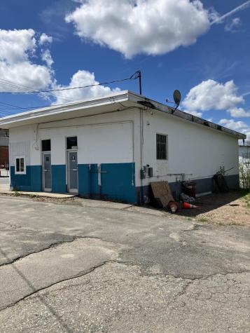 476 Main Street Calais ME 04619