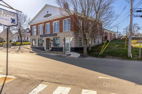 4 Townsend Avenue Boothbay Harbor ME 04538