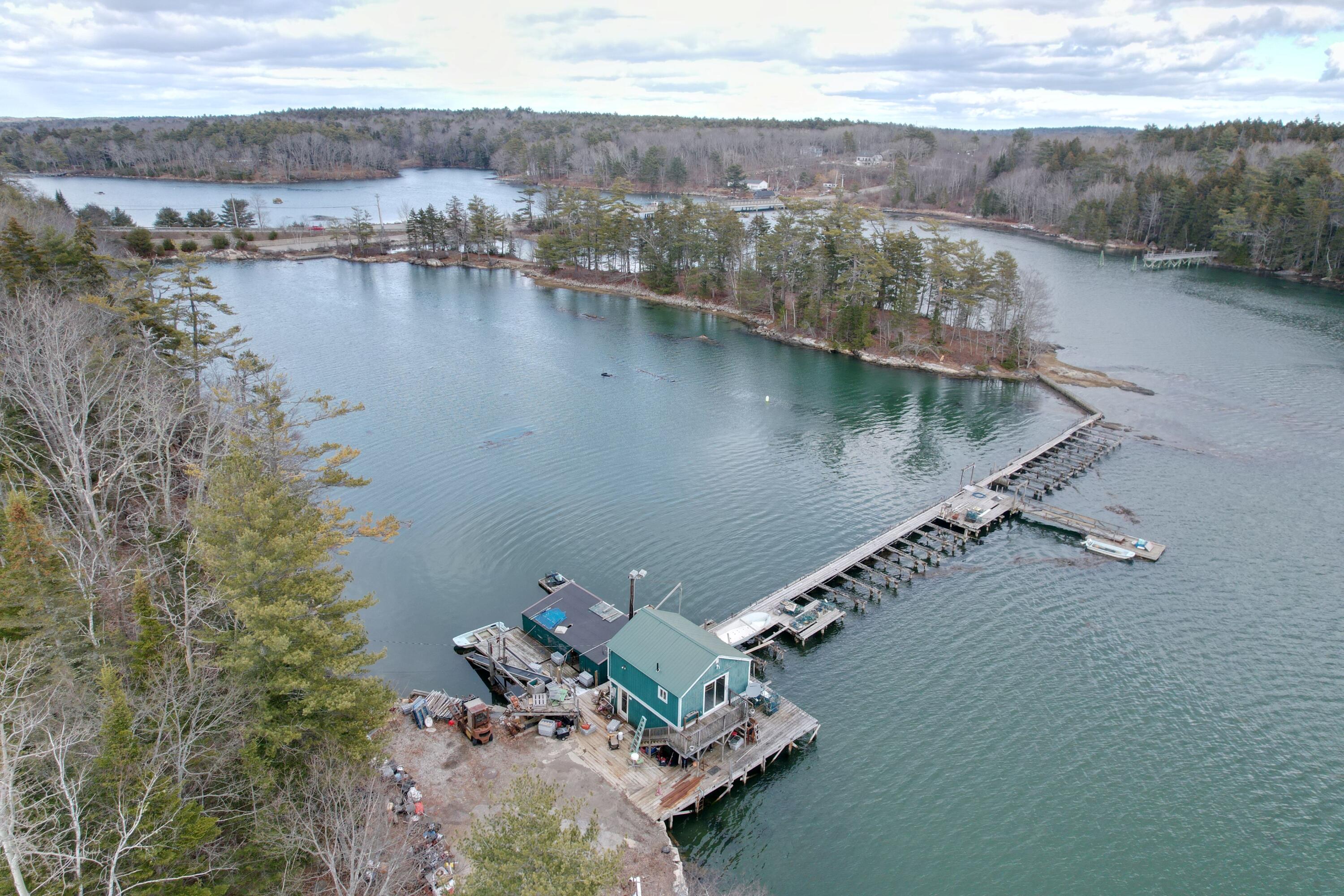 37 Knickerkane Road Boothbay ME 04537