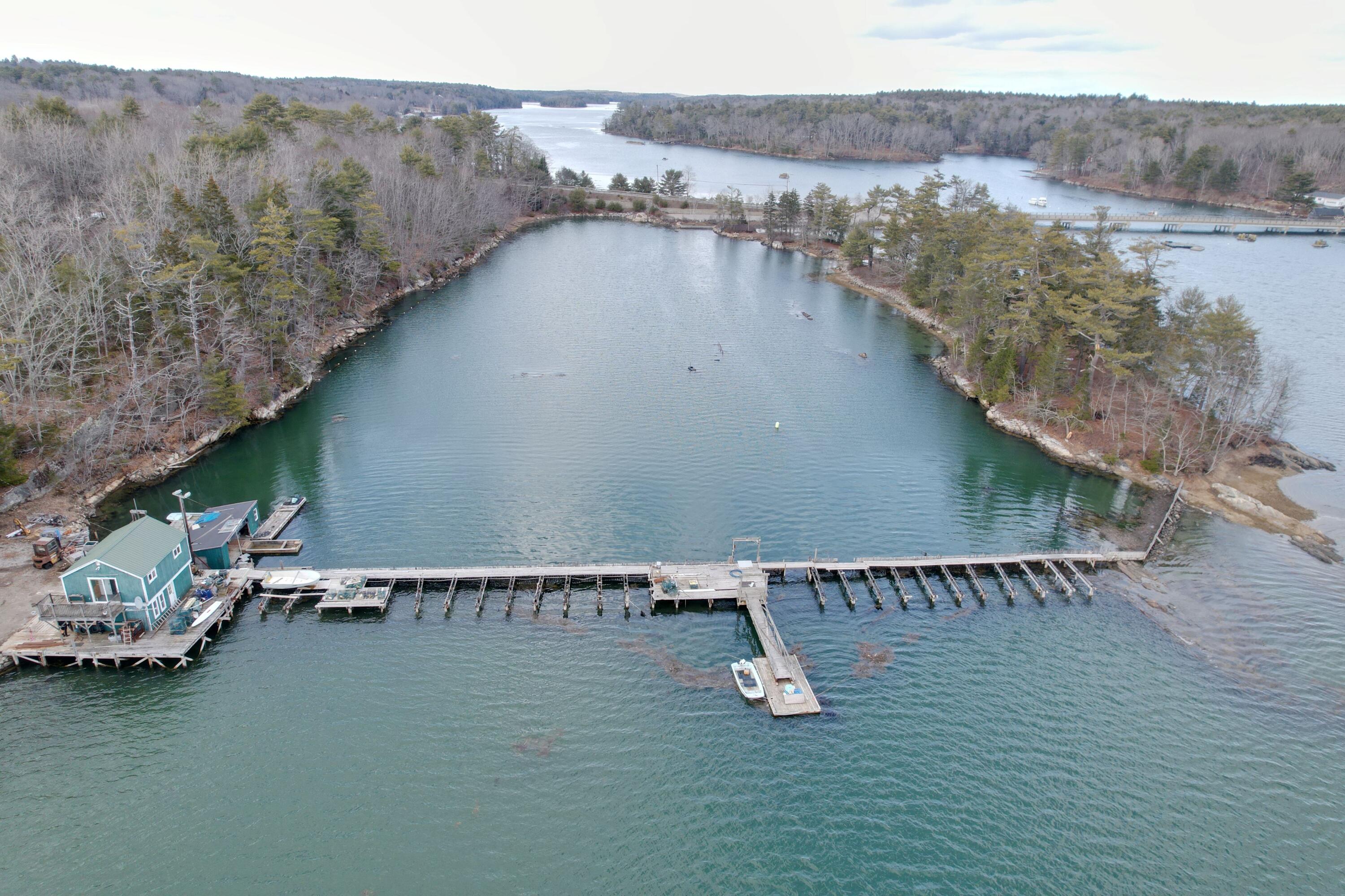 37 Knickerkane Road Boothbay ME 04537