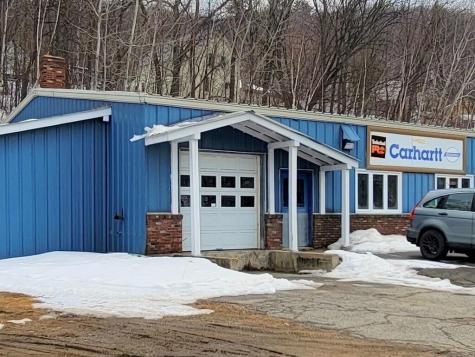 53 River Road Mexico ME 04257