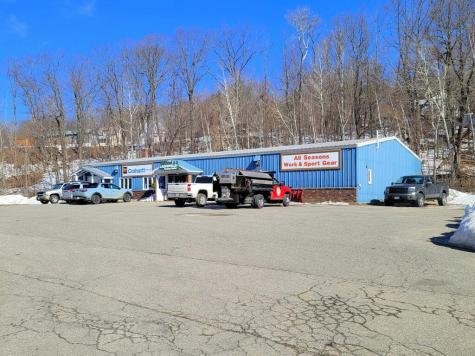 53 River Road Mexico ME 04257