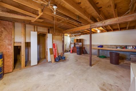10 Snell Hill Road Turner ME 04282
